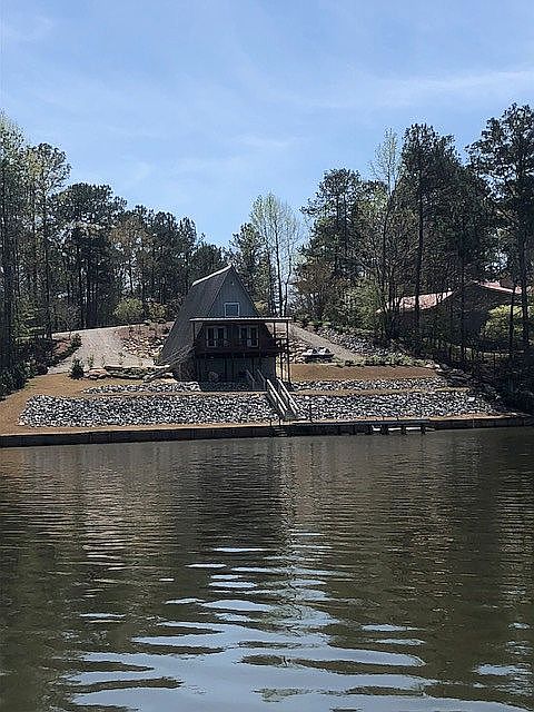 1st image of 349 Sturdivant Ln