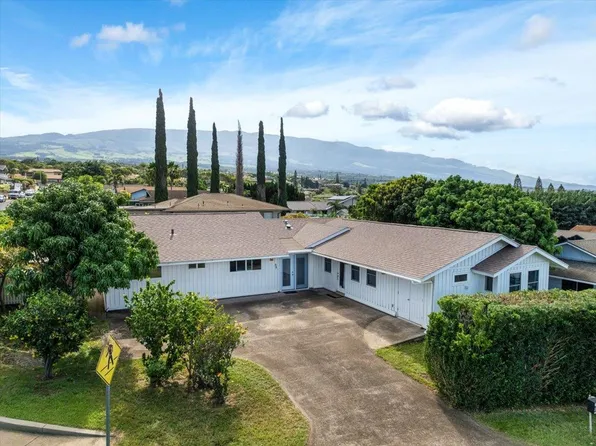 88 Hiwalani Loop, Makawao, HI 96768