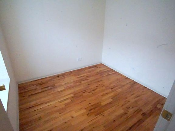 5th image of 1311 W Leland Ave #10