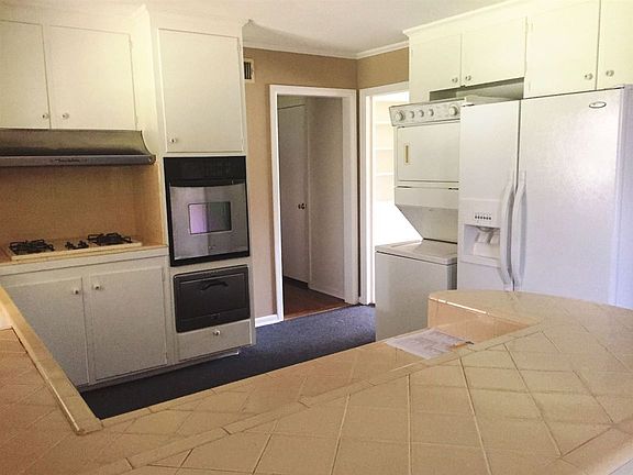 5th image of 2818 Mary Mack Dr