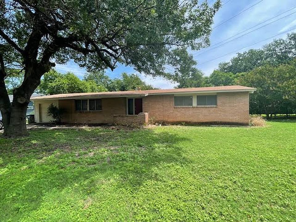 1st image of 2217 Hermanson Dr