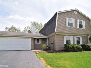 4437 Mumford Dr, Hoffman Estates, IL 60192