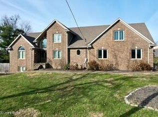 5405 Colonyridge Rd, Louisville, KY 40229