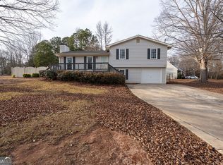 55 Clingstone Cir, Newnan, GA 30265