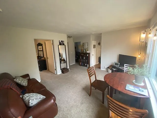 231 Prairie St #2 — Photo 5