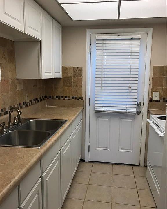2nd image of 1250 E Sample Road #305