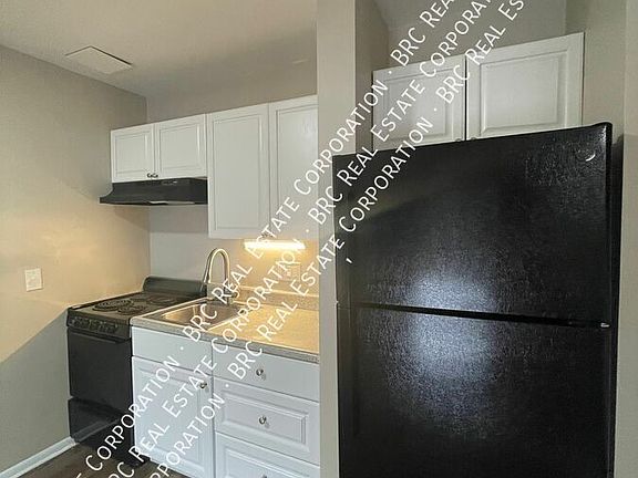 5th image of 5914 S Datura St APT 7