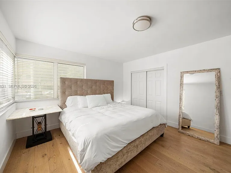 1125 99th St #9 — Photo 10