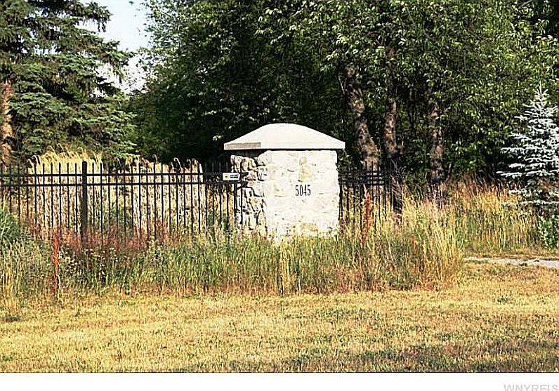 2nd image of 5045 Kraus Rd