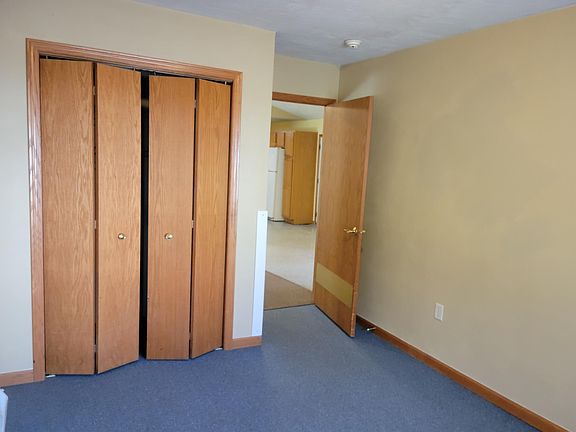 Large closets in all bedrooms
