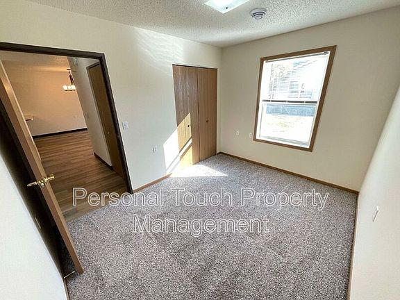 5th image of 425 22nd St E #C