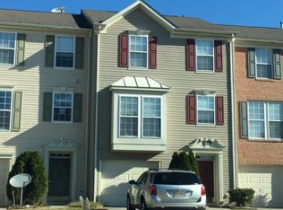 21 Colts Neck Dr, Sicklerville, NJ 08081