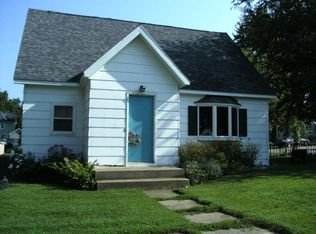 307 4th St, Armstrong, IA 50514