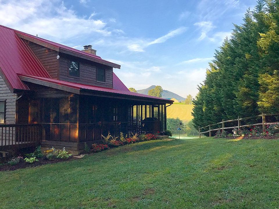2nd image of 3219 Big Cove Ct