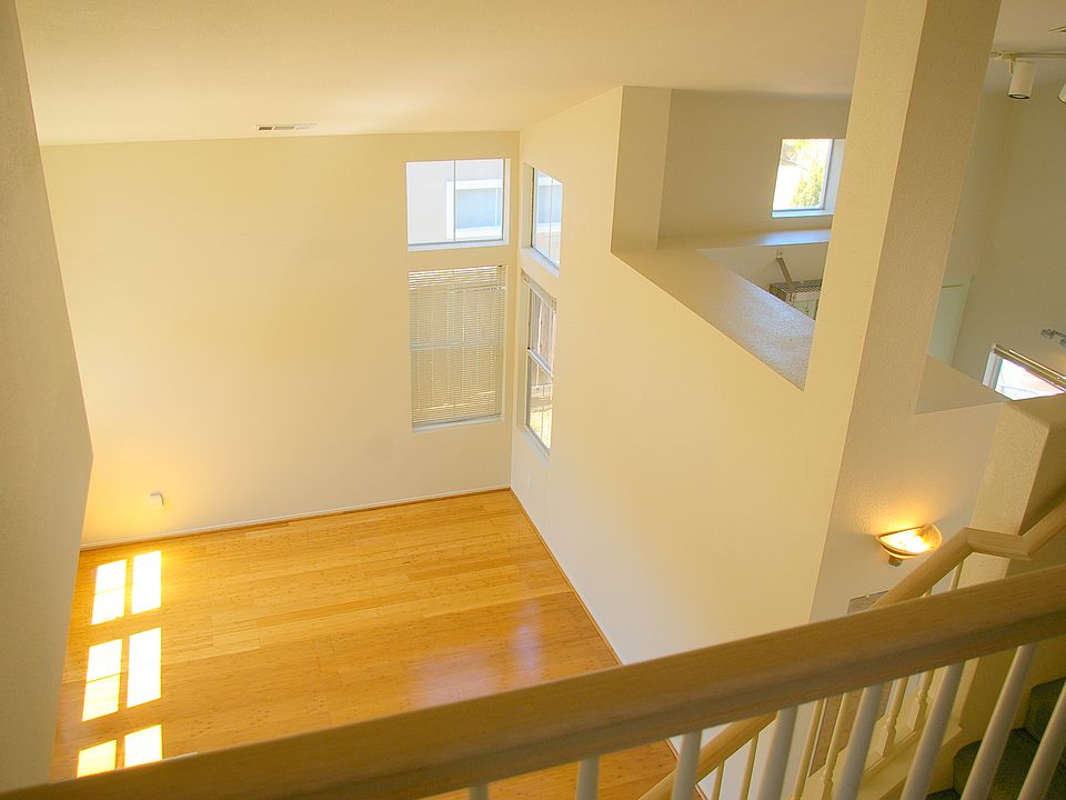 2nd image of 151 Catalina Dr