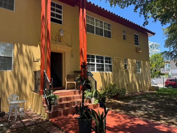 605 84th St, Miami Beach, FL 33141