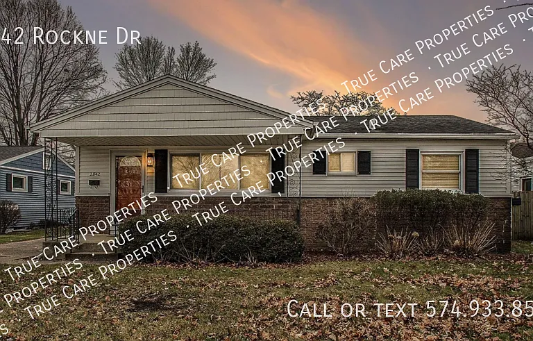 2842 Rockne Dr — Photo 1