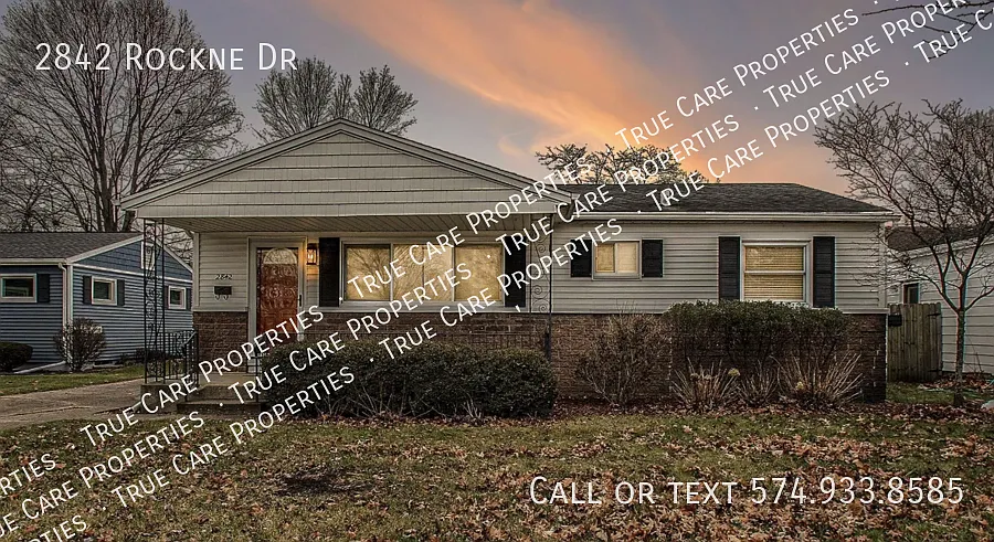 2842 Rockne Dr
