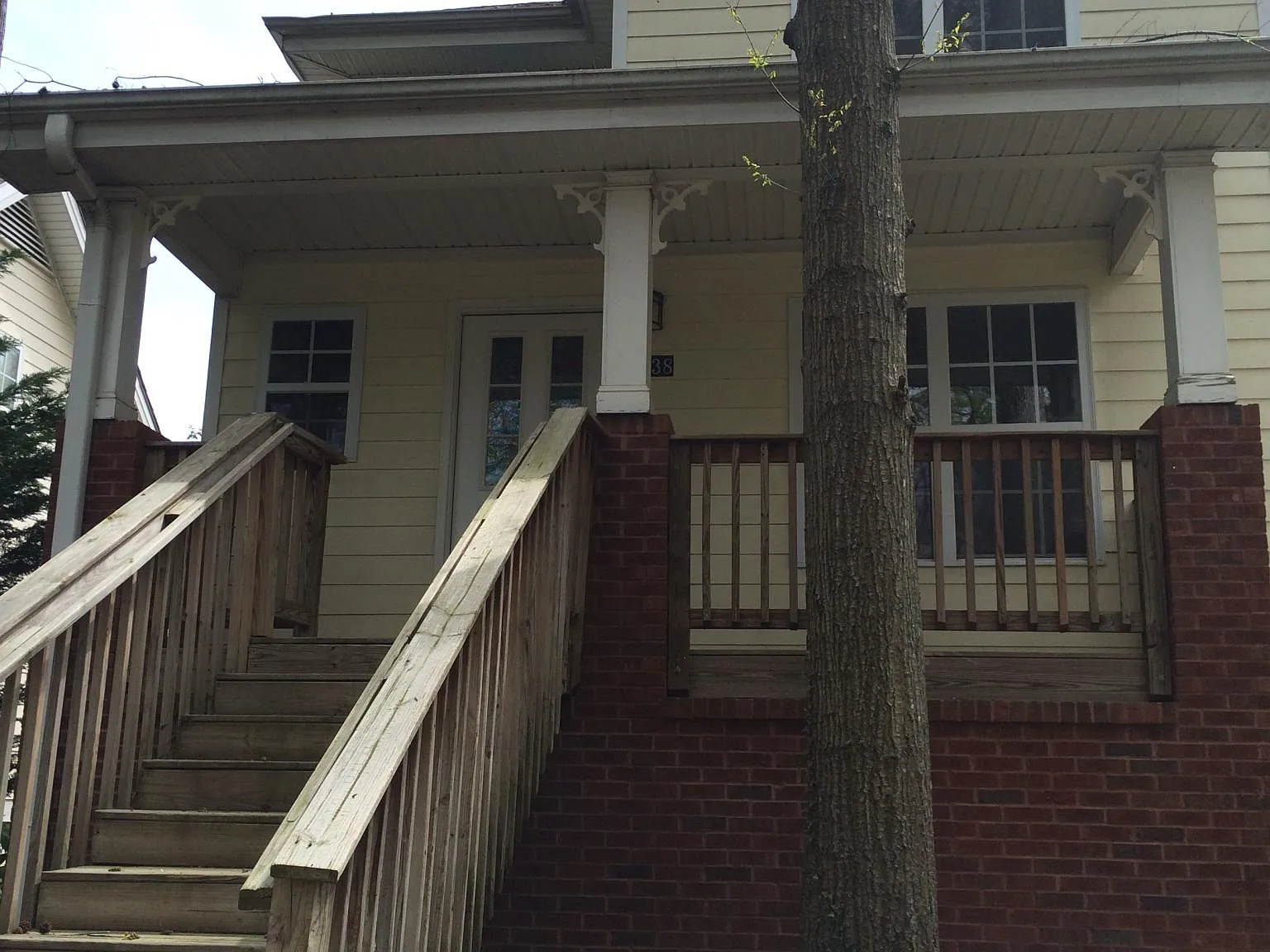3 bed, 2.5 bath, 1400 sqft, $2,800 — Photo 2