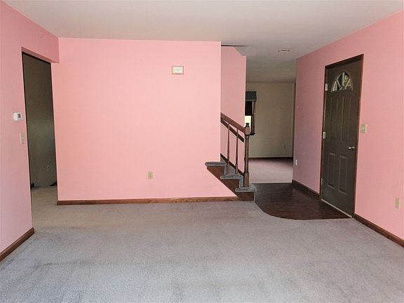 Foyer & Living Room