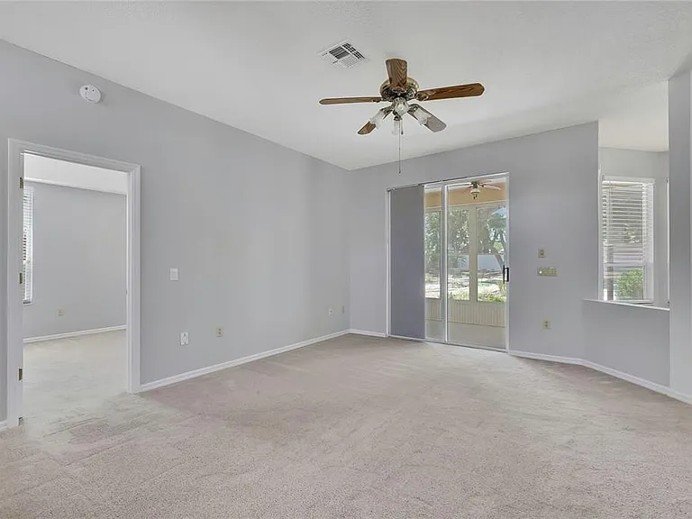 4628 Bayridge Ct — Photo 3