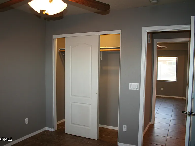 11207 W Hopi St — Photo 30