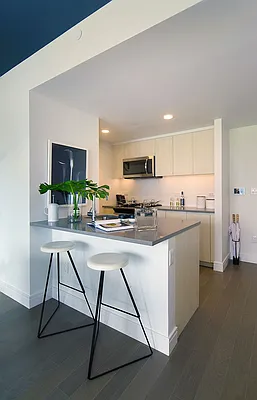 Rented by Greystar | media 20