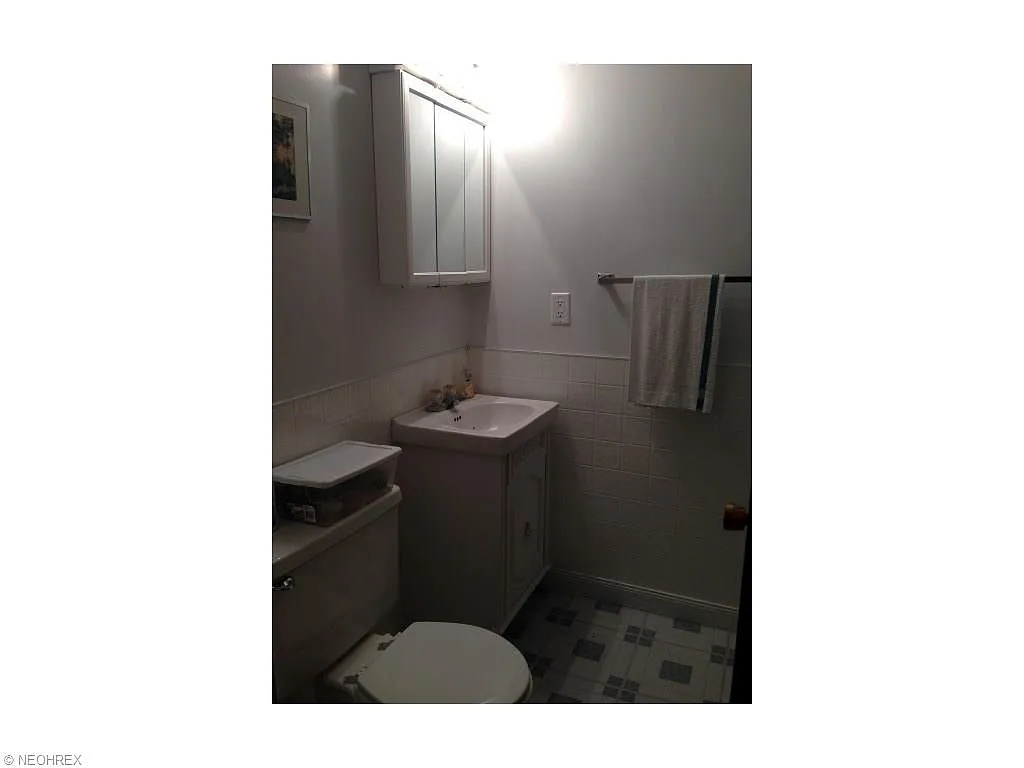 3194 Cranwood Cir photo 1