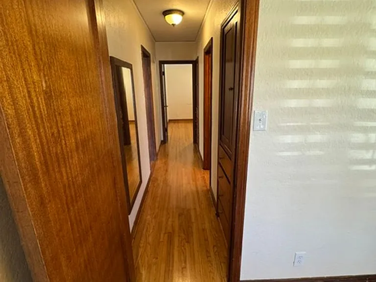 Eucalyptus 2501 & 25th St 455 — Photo 41