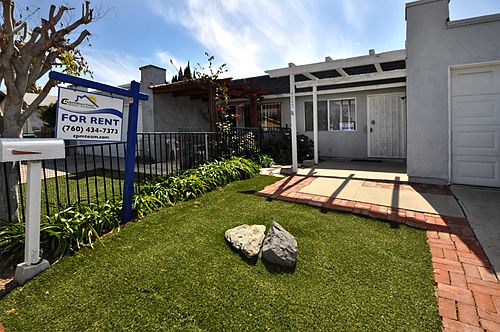 2nd image of 4745 Calle Los Santos