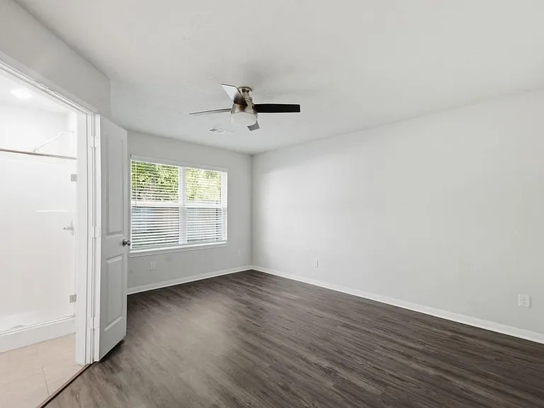 11962 Sunshine Park Dr N — Photo 29
