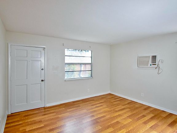 4th image of 5101.5 37th St N