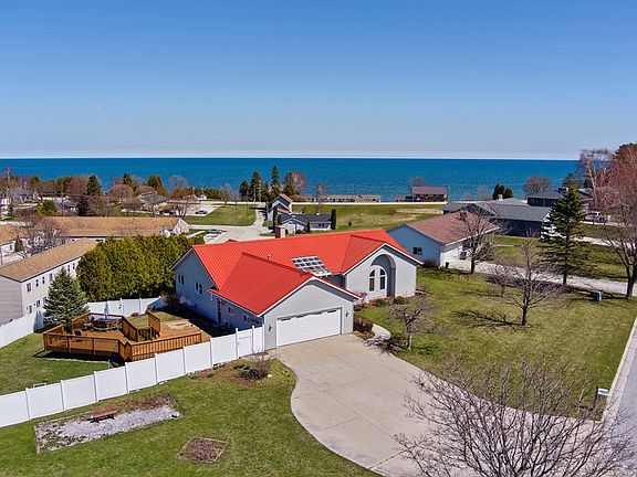 2nd image of 10 Villa Heights Ct
