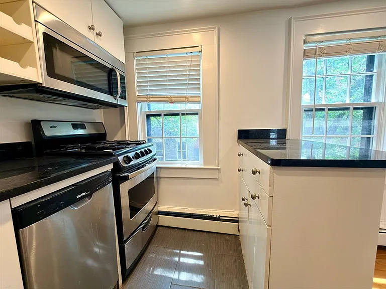44 Melrose St #4 — Photo 14