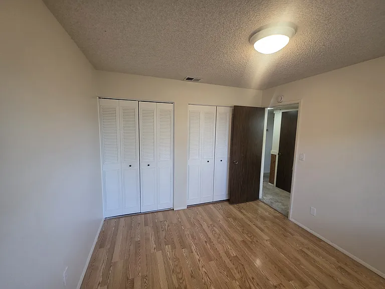 4760 Northglen St — Photo 13