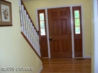 355 Equestrian Ln, Lewisburg, PA 17837