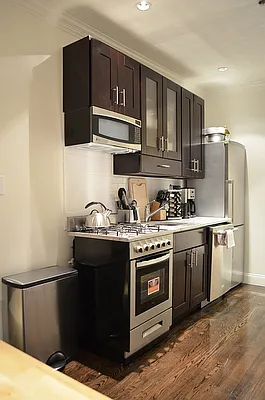 Rented by Voro New York | media 26