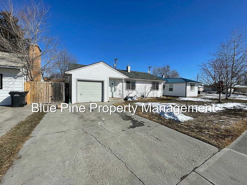 1st image of 185 Monterey Dr