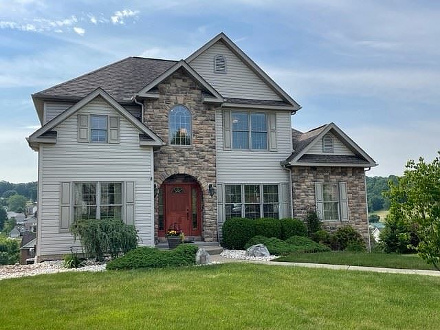 1st image of 741 Muirfield Dr
