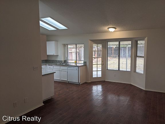 4th image of 16725 Tarano Ln