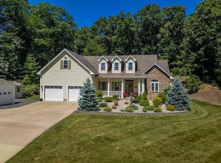 3 Ferrin Dr, Southwick, MA 01077