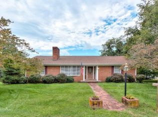 372 Oakland St, Abingdon, VA 24210
