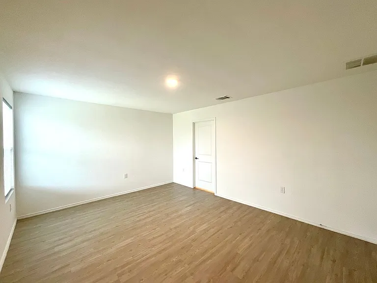 615 Bean Bnd — Photo 23