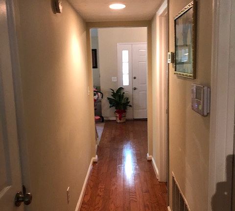 5th image of 5685 Sugar Creek Ct