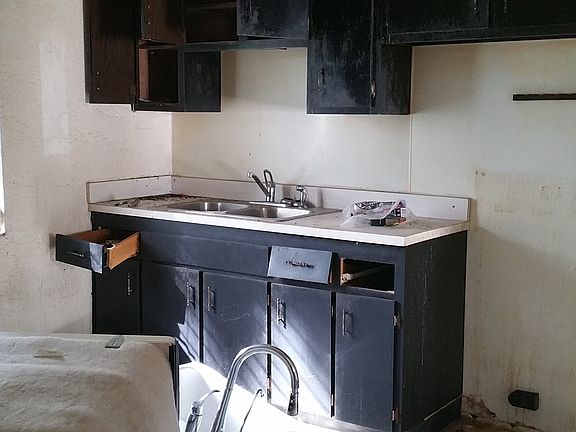 2nd image of 2906 Cord St