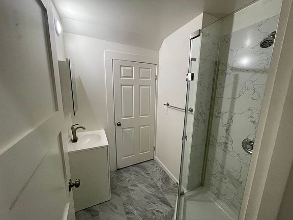 5th image of 3403 San Leandro St APT 1