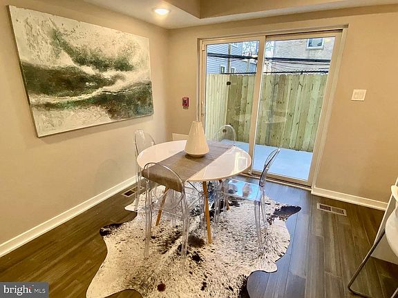 5th image of 765 N Uber St #1