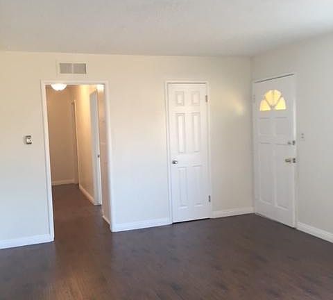 2nd image of 254 W Juanita Ave
