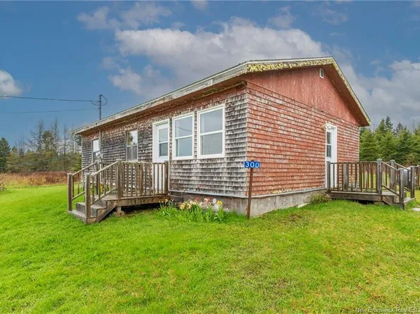 300 Brooklyn Rd, Sackville, NB E4L 1W3