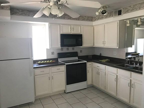 3rd image of 615 W Ocean View Ave APT D
